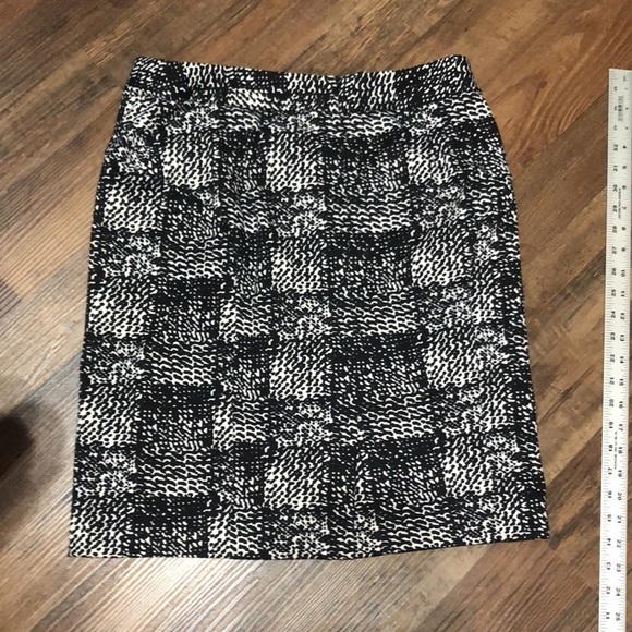 Grace Elements skirt - Picture 4 of 6